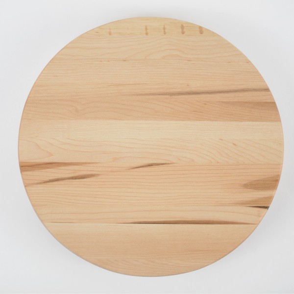 Small round cutting board. Made from 100% premium Canadian Maple Hardwood.